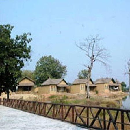Tiger Lagoon Hotel Bandhavgarh National Park Exterior foto