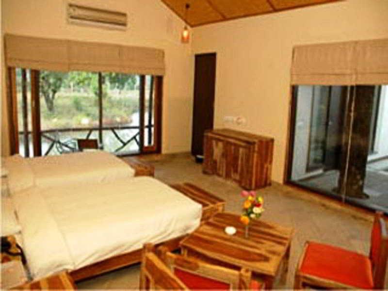 Tiger Lagoon Hotel Bandhavgarh National Park Exterior foto